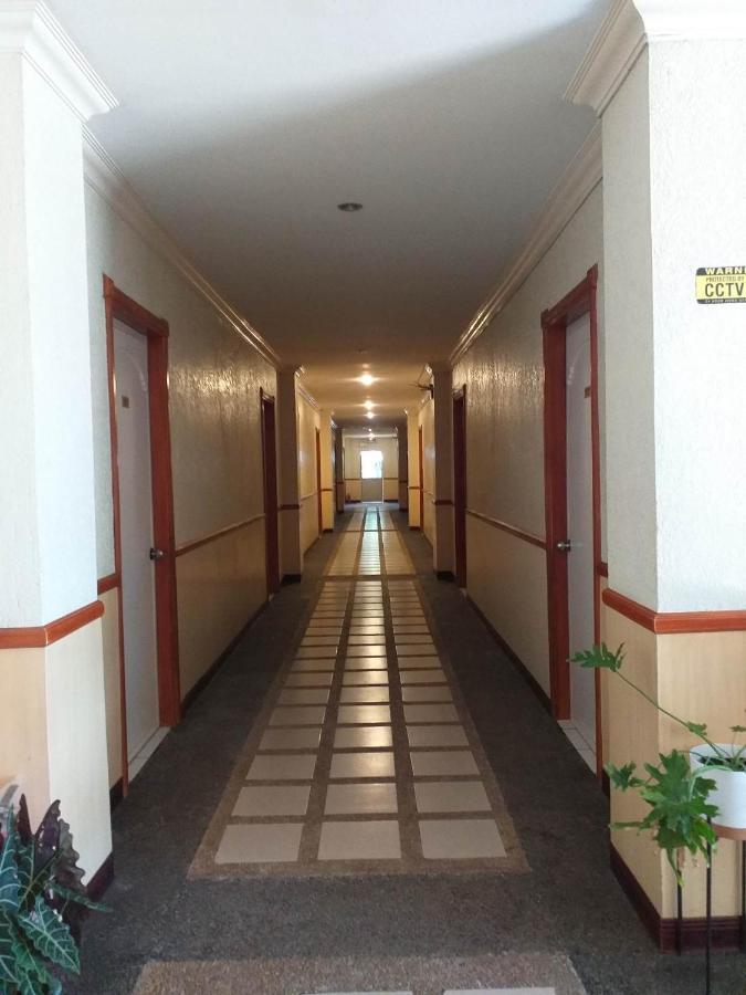 Mactan Airport Hilltop Hotel Lapu-Lapu City Buitenkant foto